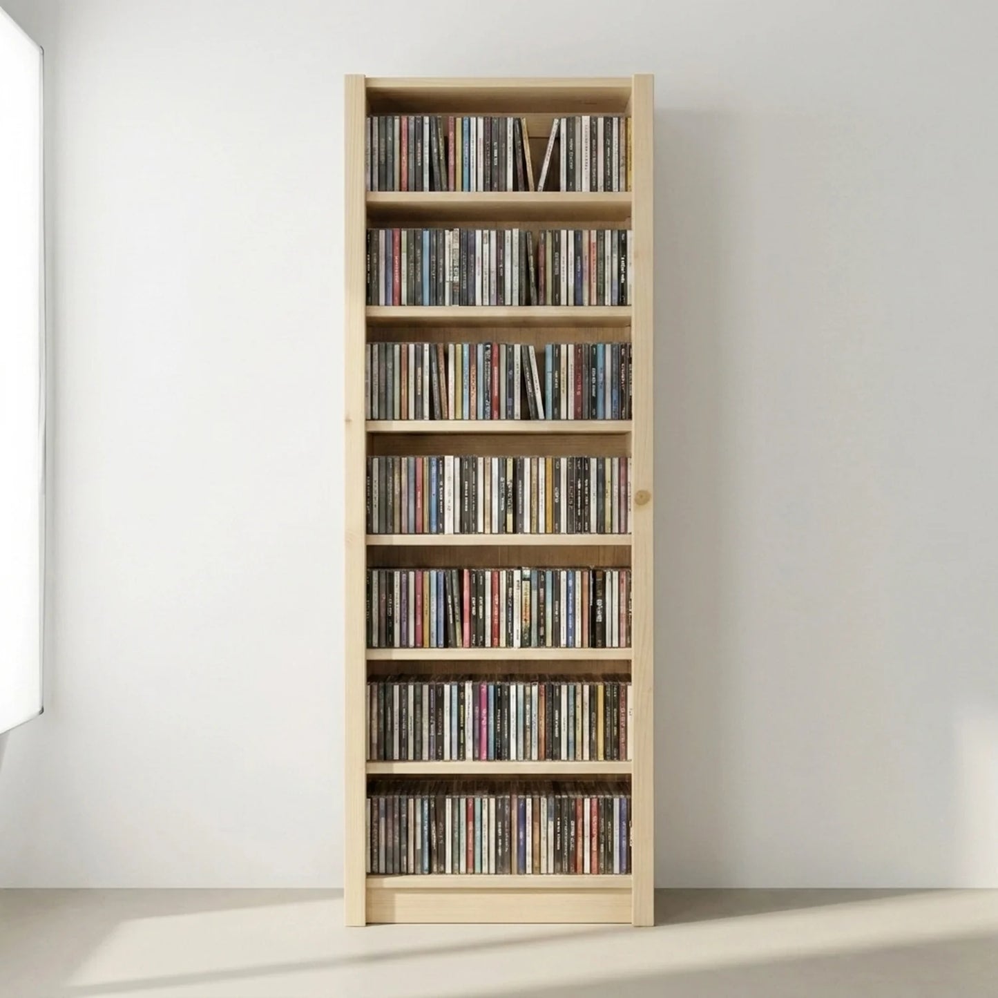 Meuble CD/DVD étroit | Lundia Original | Bois laqué transparent, sfeerbeeld perspectief