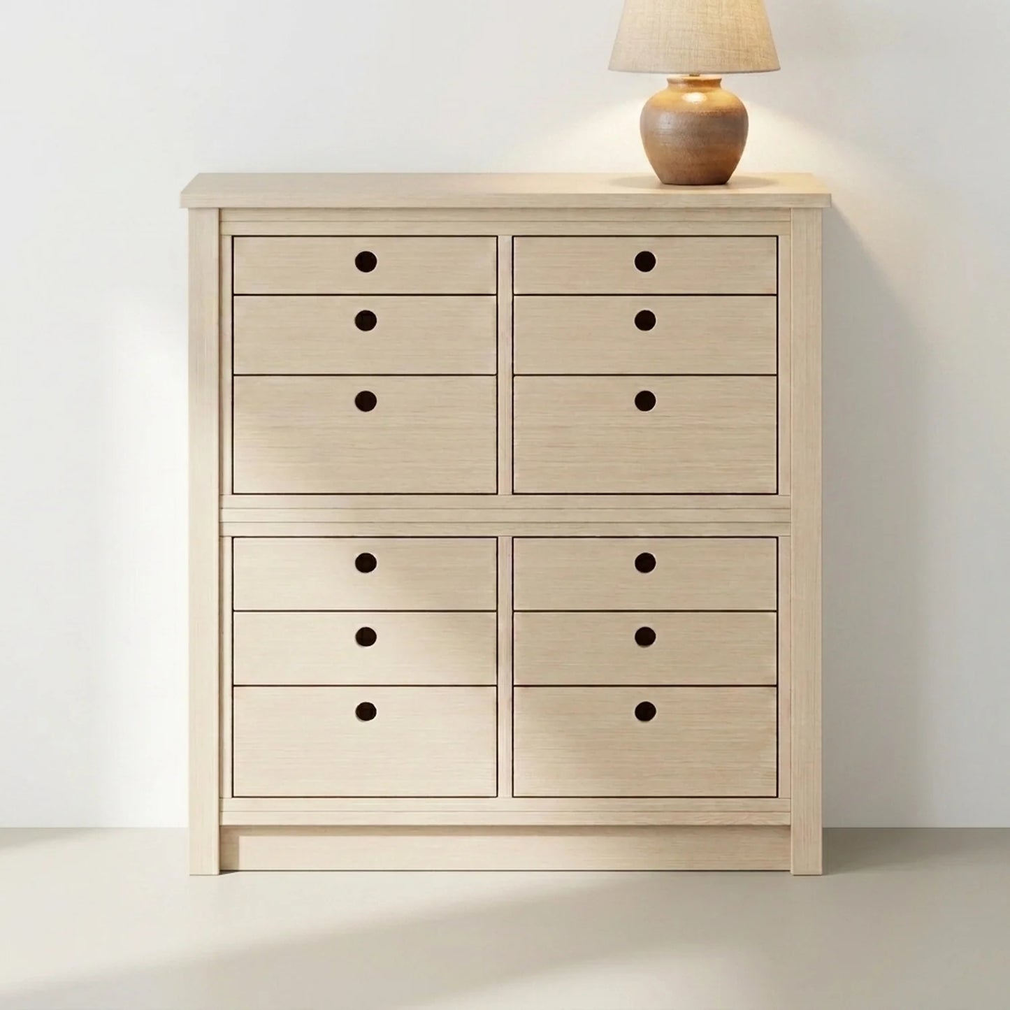 Commode haute et étroite | Lundia Original | Bois laqué transparent, sfeerbeeld perspectief
