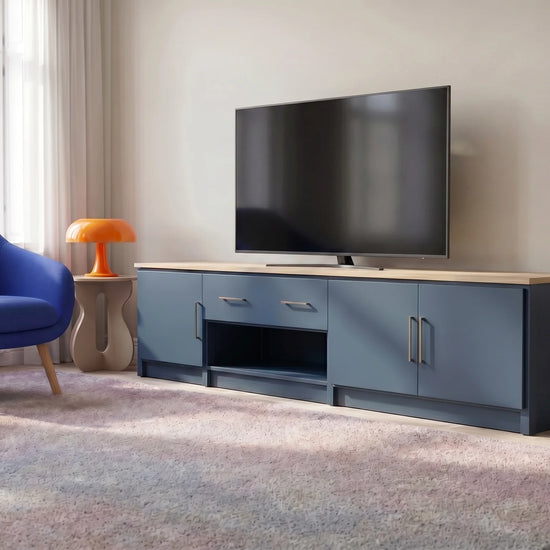 TV kast met laden en deuren | Lundia Original | Haagsblauw en blank gelakt hout, sfeerbeeld perspectief