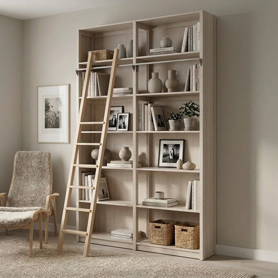 Bibliothèque en bois avec échelle | Lundia Original | Bois latte, sfeerbeeld perspectief
