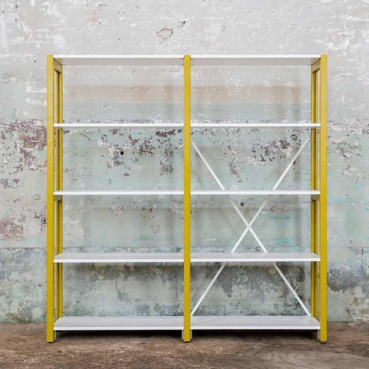 Lage boekenkast | Lundia Original | Mustard Green & Signaalwit massief hout, leeg